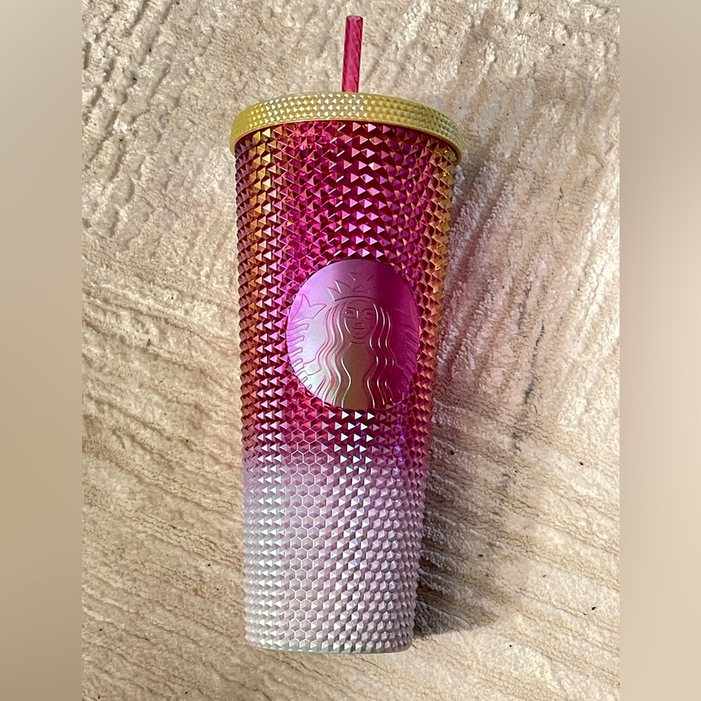 New Starbucks 2024 Pearl Ruby White Gold Ombre Studded
Tumbler 24oz Venti Cup
